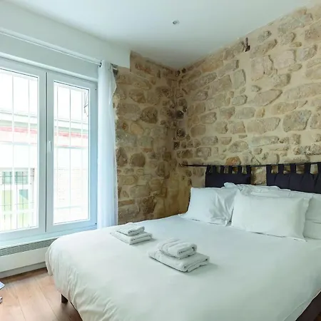 Lovely Rue Poissoniere 45 Sqm Apartment